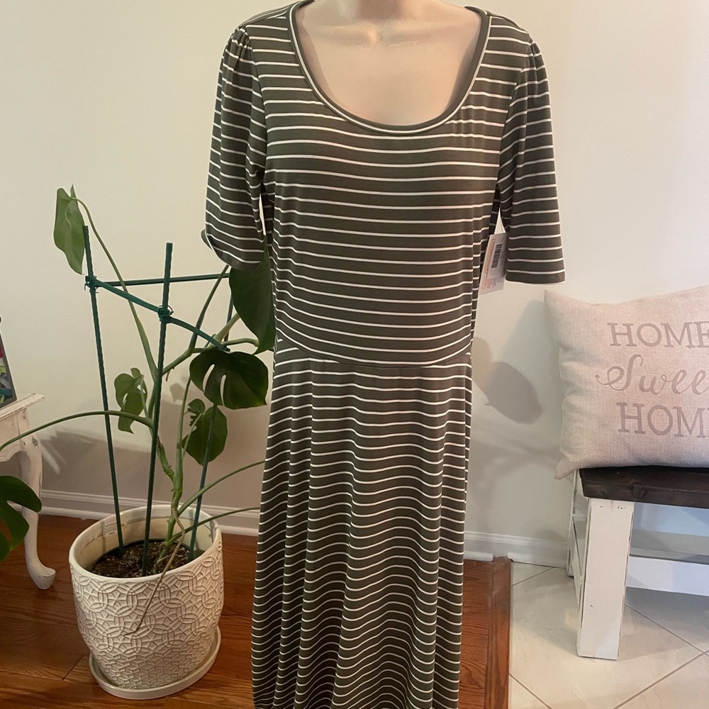 Large Ana LuLaRoe Dress